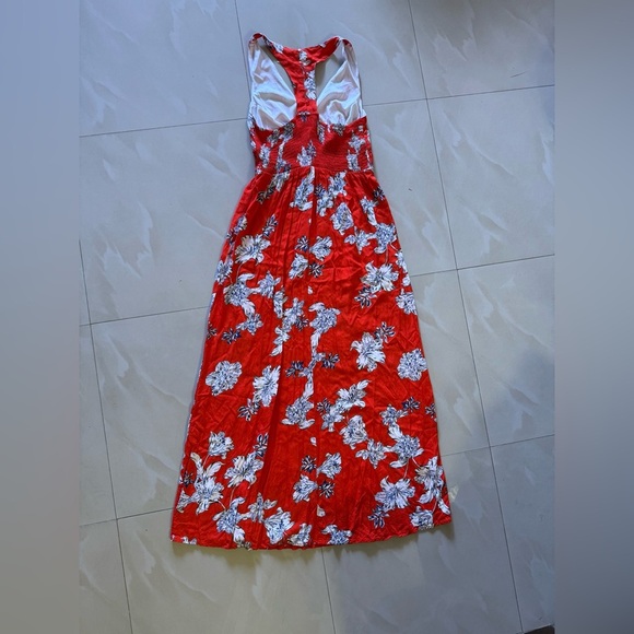 Japna red floral maxi dress  small area at back and bottom elastic wais  long L - Picture 5 of 16